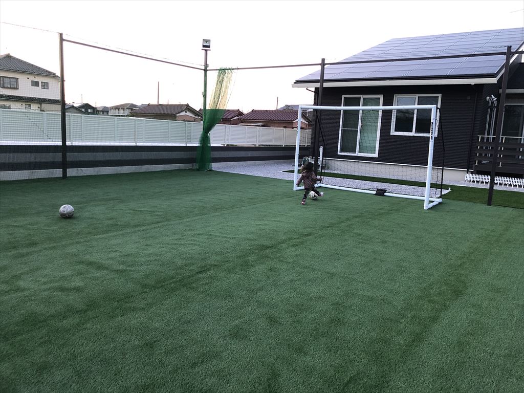 グランターフでマイサッカーコートを作りました 高品質のリアル人工芝無料サンプル 人工芝専門店 Field Magic